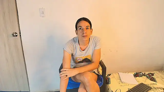 Oh Tique online show from 11/27/25, 03:25