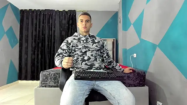 simookeler online show from 02/14/25, 01:34