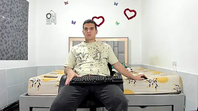 simookeler online show from 10/26/25, 10:58