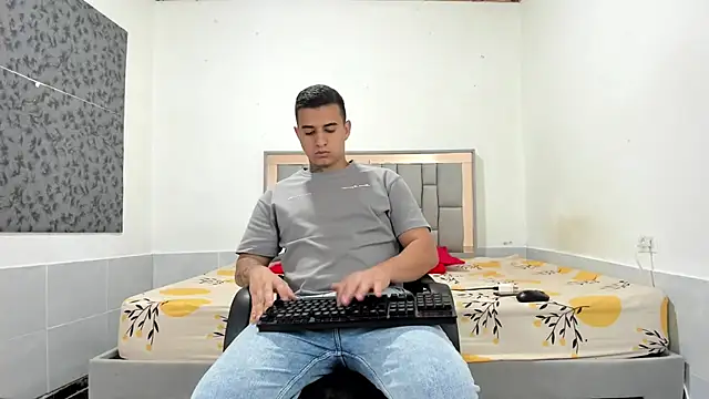 simookeler online show from 11/26/25, 01:50