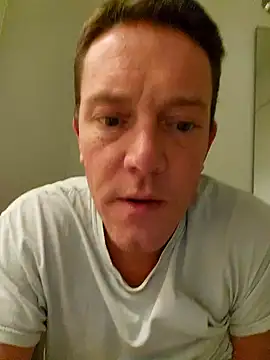 Bigtater1999 online show from 12/31/24, 01:15