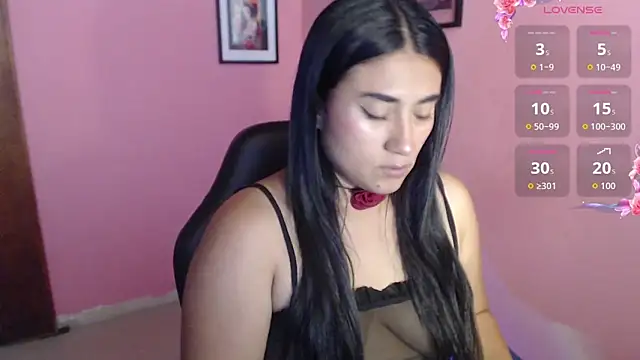 bunnyemilyrose36 online show from 10/10/25, 07:35