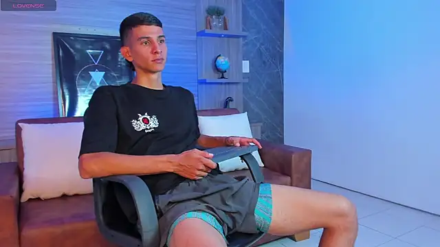 Aaron Scoot online show from 01/06/26, 08:01