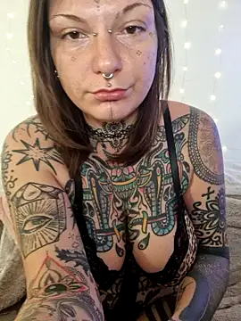 lizzardqueeen online show from 02/21/26, 07:53