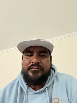 Snapshot of lobito6989 chatting on 05/02/26, 04:01 lobito6989 online show from 05/02/26, 04:01