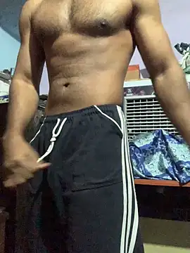 Snapshot of Vampire_xoxo chatting on 12/05/24, 04:55 Vampire xoxo online show from 12/05/24, 04:55