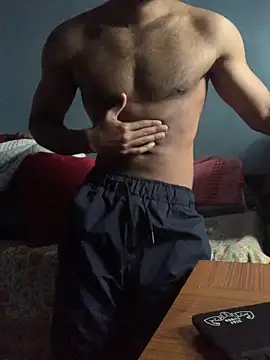 Snapshot of Vampire_xoxo chatting on 12/30/24, 10:21 Vampire xoxo online show from 12/30/24, 10:21