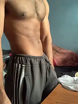 Snapshot of Vampire_xoxo chatting on 01/02/25, 07:01 Vampire xoxo online show from 01/02/25, 07:01