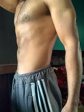 Snapshot of Vampire_xoxo chatting on 01/07/25, 09:18 Vampire xoxo online show from 01/07/25, 09:18