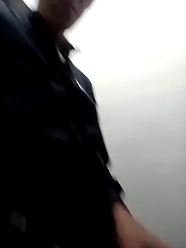 fercxxxho25 online show from 10/05/25, 02:59