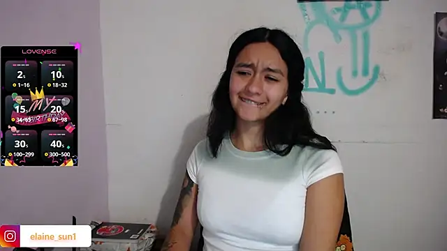 Snapshot of elaine_sun chatting on 02/04/25, 03:11 elaine sun online show from 02/04/25, 03:11