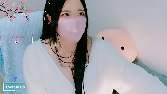 Snapshot of yukinko_o_ chatting on 04/28/26, 12:43 yukinko o online show from 04/28/26, 12:43
