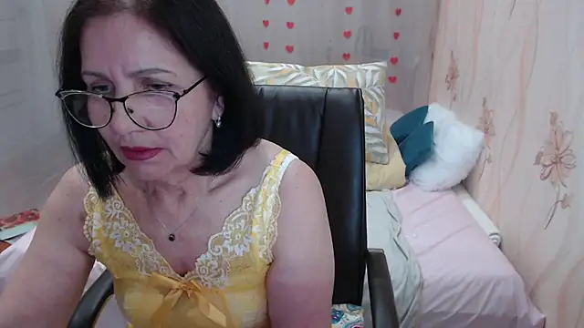 OlgaHottie online show from 11/20/25, 11:21