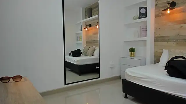 alma fenix online show from 10/08/25, 12:36