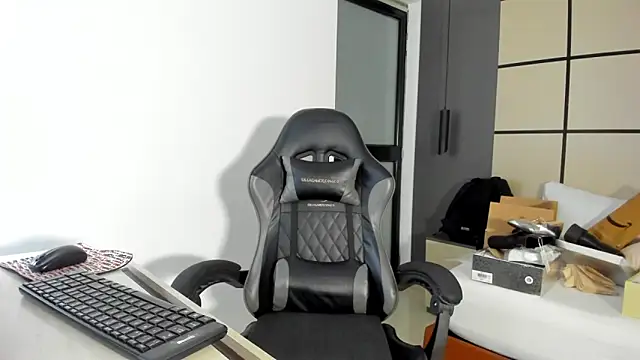 alma fenix online show from 02/18/26, 12:34