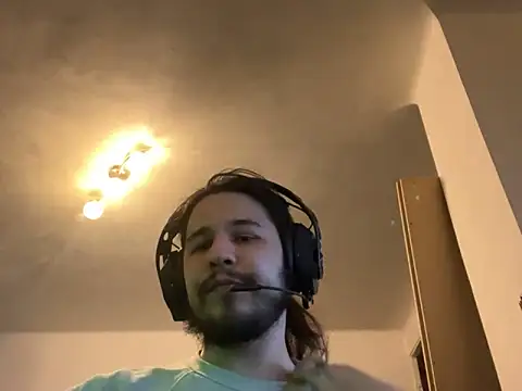 bananahot31 online show from 12/21/24, 03:20