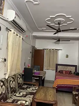 Snapshot of John_desihunk chatting on 12/05/24, 10:44 John desihunk online show from 12/05/24, 10:44