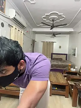 Snapshot of John_desihunk chatting on 12/29/24, 06:14 John desihunk online show from 12/29/24, 06:14