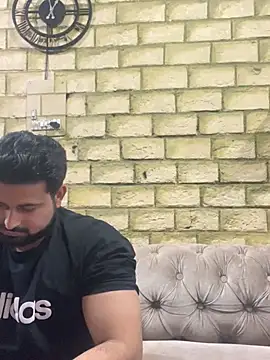 Snapshot of John_desihunk chatting on 01/17/25, 07:27 John desihunk online show from 01/17/25, 07:27