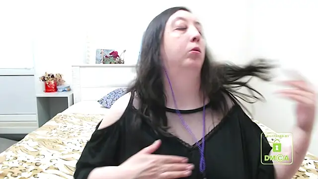 cute and hot online show from 02/17/25, 12:59