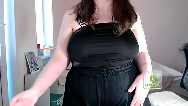 cute and hot online show from 03/07/26, 02:47