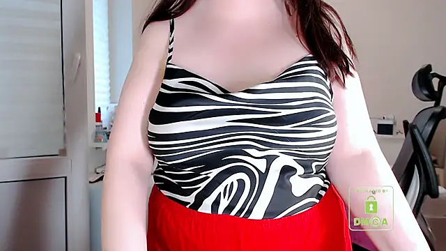 Snapshot of cute_and_hot chatting on 06/28/26, 05:19 cute and hot online show from 06/28/26, 05:19