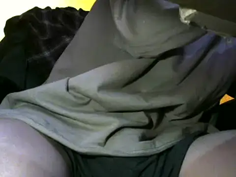 Snapshot of Ray175oo chatting on 01/09/25, 05:00 Ray175oo online show from 01/09/25, 05:00