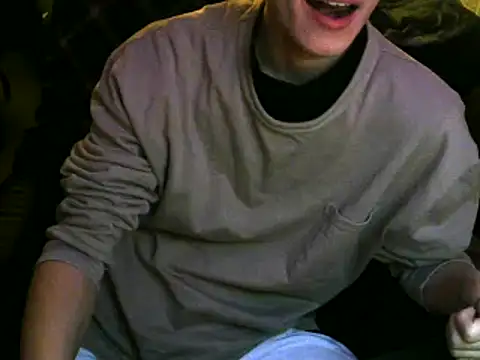 Snapshot of Ray175oo chatting on 01/11/25, 04:57 Ray175oo online show from 01/11/25, 04:57