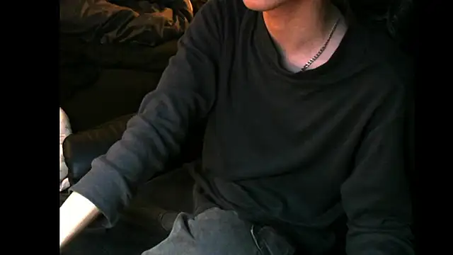 Snapshot of Ray175oo chatting on 03/21/25, 05:12 Ray175oo online show from 03/21/25, 05:12