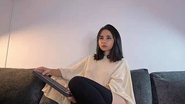 angelinepossy online show from 05/03/26, 11:55