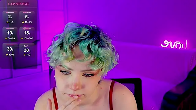 Snapshot of School_Love chatting on 01/29/25, 01:07 School Love online show from 01/29/25, 01:07