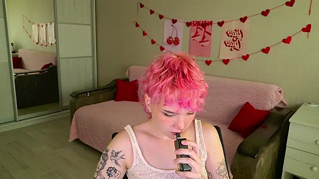 Snapshot of School_Love chatting on 09/18/25, 11:12 School Love online show from 09/18/25, 11:12