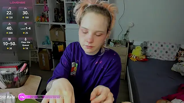 School Love online show from 12/03/25, 07:05