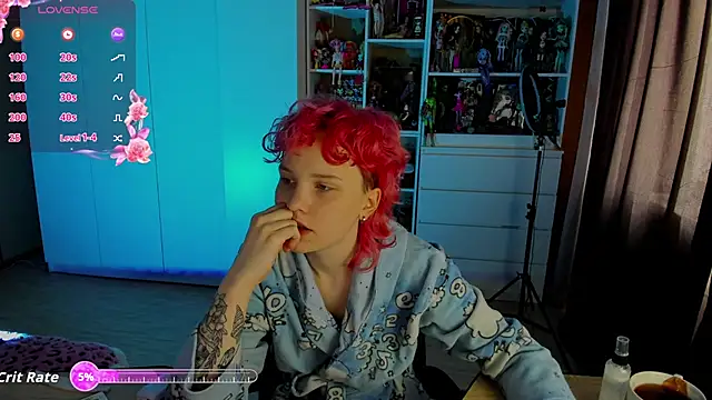 School Love online show from 05/10/26, 07:13