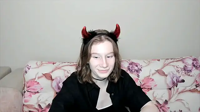 EnigmaSee online show from 12/23/24, 02:39