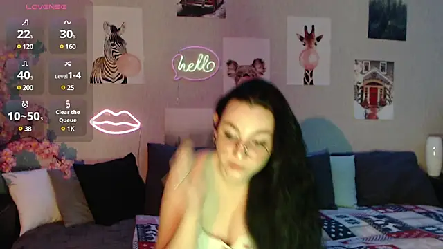 Fluffy Tiffy online show from 02/05/25, 01:58