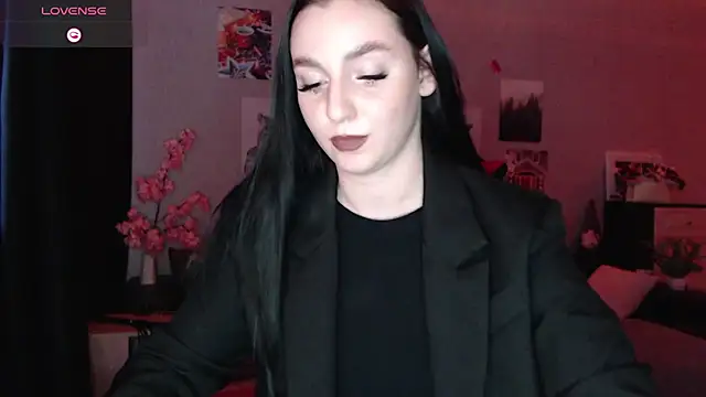 Fluffy Tiffy online show from 02/25/25, 08:03