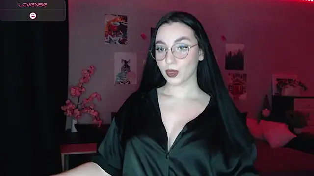 Fluffy Tiffy online show from 02/28/25, 01:47