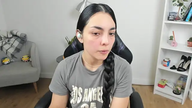  BellaEvans  online show from 03/17/25, 05:34