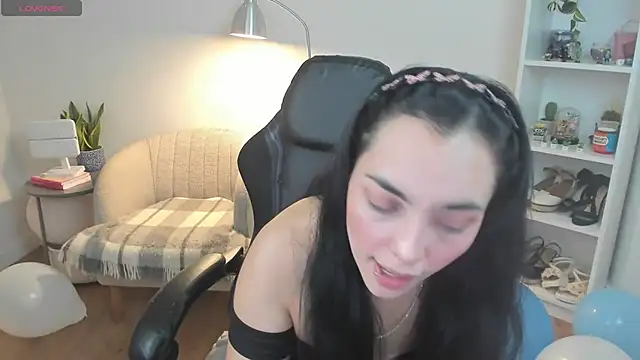  BellaEvans  online show from 04/09/26, 06:19