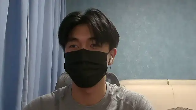 wuzhimao0207 online show from 05/18/26, 03:07