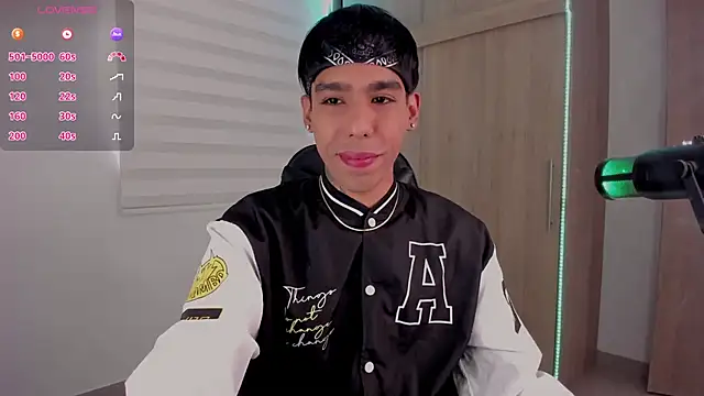 aldrinwhite online show from 01/24/25, 02:19