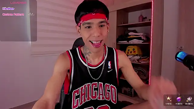 aldrinwhite online show from 02/01/25, 02:45