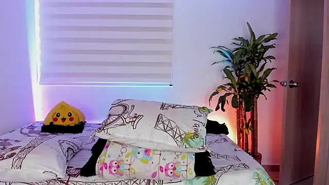 aldrinwhite online show from 10/25/25, 04:46