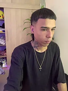 aldrinwhite online show from 11/20/25, 03:23