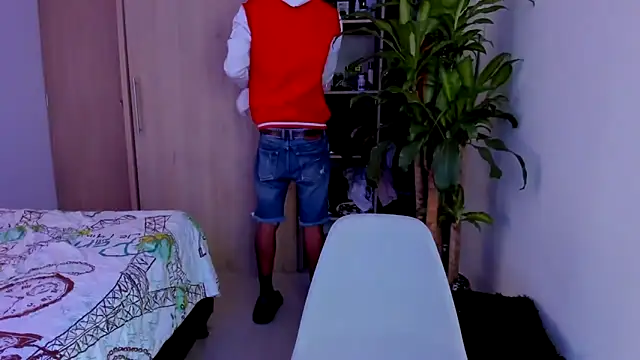 aldrinwhite online show from 11/30/25, 02:54