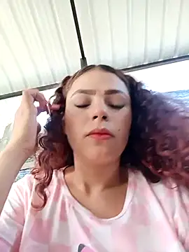 Mommy-Hot online show from 09/15/25, 01:22