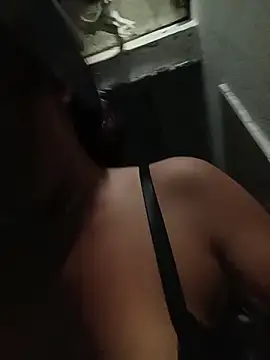 Mommy-Hot online show from 04/27/26, 03:15