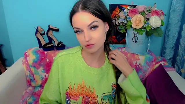 Snapshot of LindaaLu chatting on 03/03/25, 03:30 LindaaLu online show from 03/03/25, 03:30