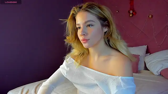 Anna Robinson online show from 01/16/25, 01:06